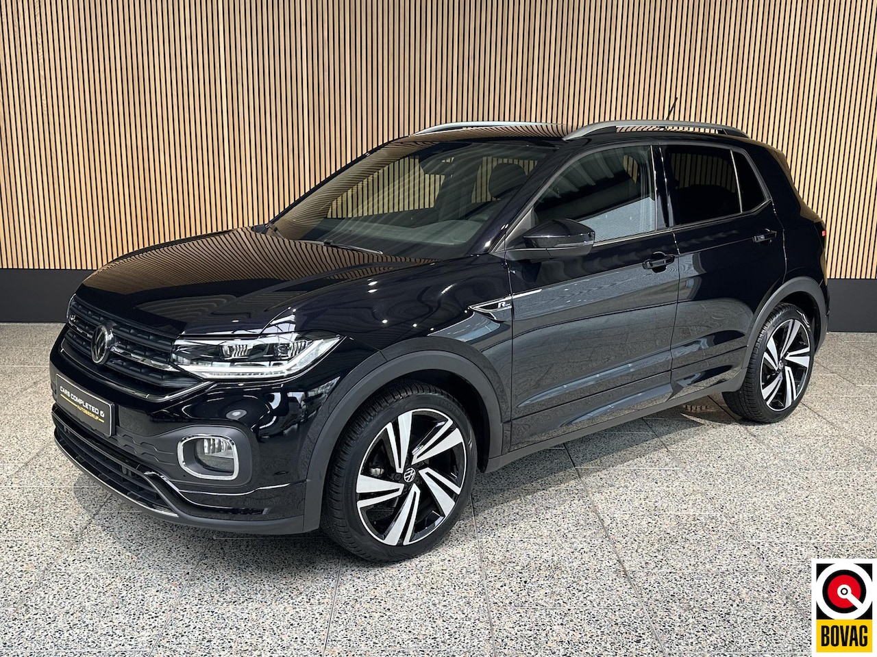 Volkswagen T-Cross - 1.0 TSI R-Line 2 X R-line | Camera | Stoelverwarming - AutoWereld.nl