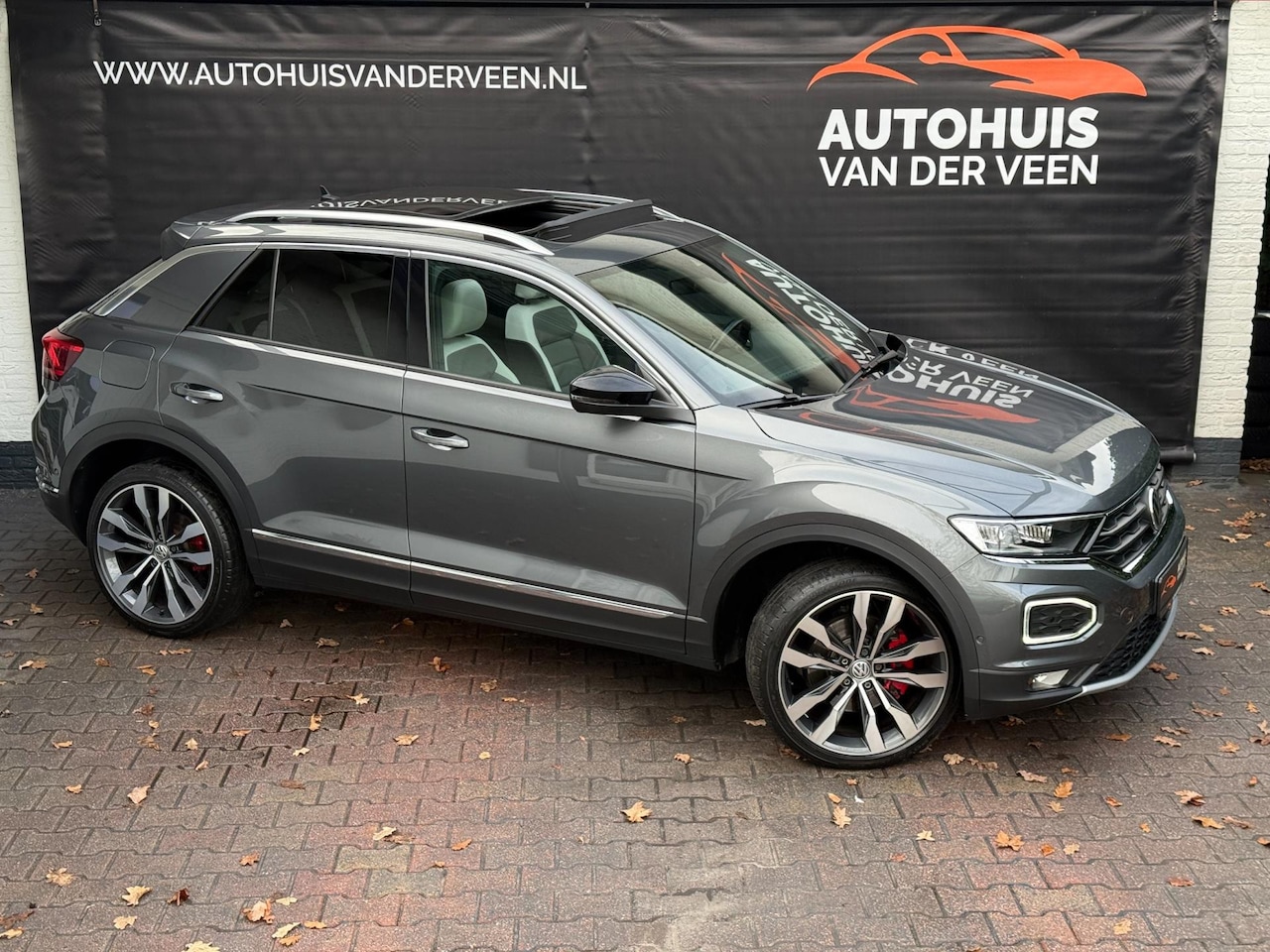 Volkswagen T-Roc - 2.0 TSI 4Motion Sport 2.0 TSI 4Motion Sport, Panoramadak/Virtual/ACC/Beats/Trekhaak/Etc. - AutoWereld.nl