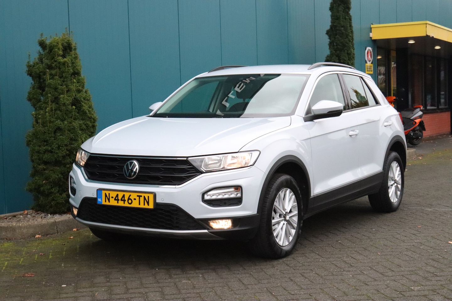 Volkswagen T-Roc - 1.5 TSI Style DSG AUT. CARPLAY|TREKH|ADAPT.CRUISE|NAV|PDC|LMV|ECC 1'EIG - AutoWereld.nl