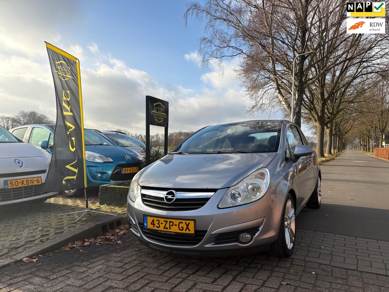 Opel Corsa - 1.4-16V Cosmo AIRCO,CRUISE,ELEKT PAKKET,BOORDCOMPUTER,SPORTVELGEN,ENZO,MET APK - AutoWereld.nl