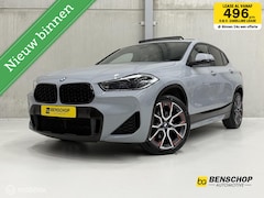 BMW X2 - sDrive18i M Sport Panodak HUD Navi Carplay Camera Bucket Sportstoelen Trekhaak