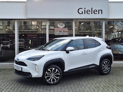 Toyota Yaris Cross - 1.5 Hybrid Dynamic plus | Smart Connect, Stoelverwarming, Keyless, 17 inch, Privacy glass,