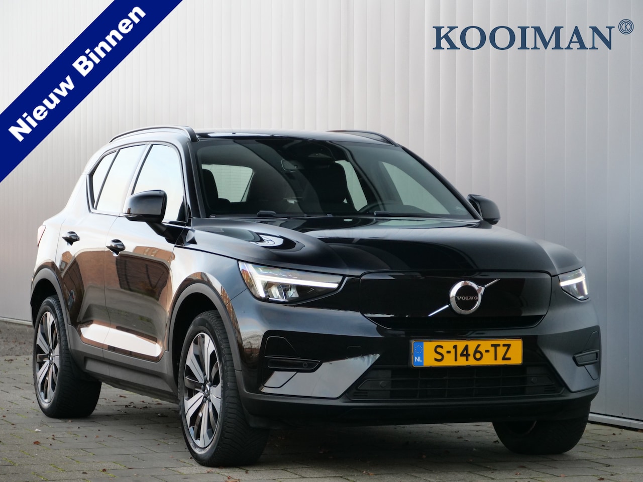 Volvo XC40 - Recharge Core 69 Kwh 232 Pk Navigatie / Apple Carplay / DAB / Camera - AutoWereld.nl