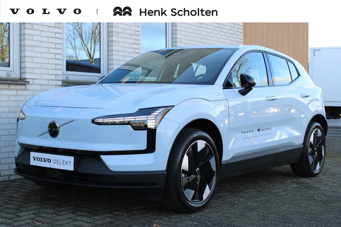 Volvo EX30 - Single Motor Extended Range Plus Europa 69 kWh Direct leverbaar | 17% Bijtelling | Stuurwi - AutoWereld.nl