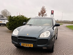 Porsche Cayenne - 4.5 Turbo