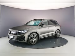 Volkswagen Touareg - R 3.0 TSI eHybrid 462pk Tiptronic Trekhaak, Panoramadak, Lederen bekleding, Luchtvering, H