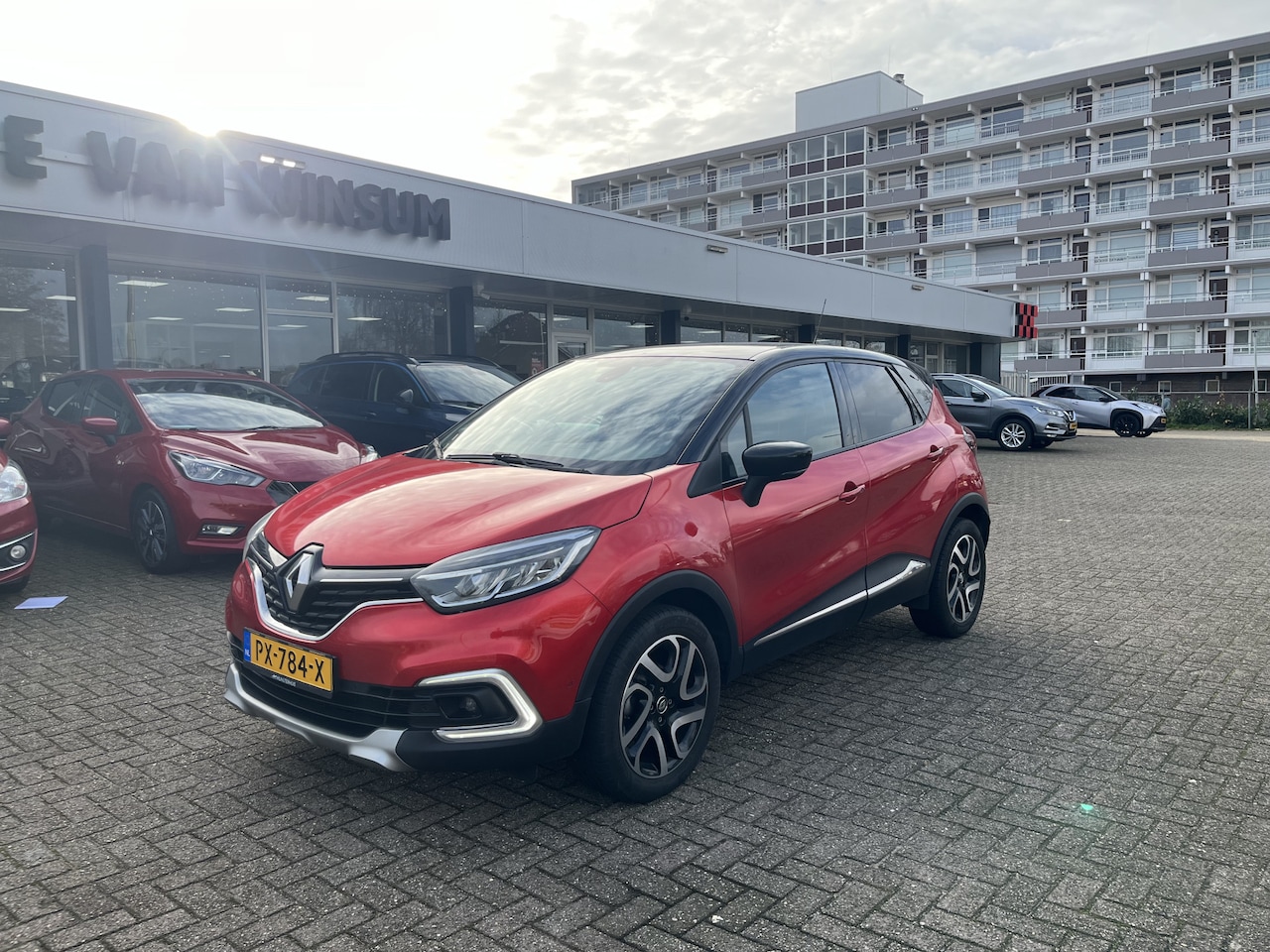 Renault Captur - 0.9 TCe Intens Pdc Acamera Cruise Lmv Navi Bluetooth Nap Dealer onderhouden - AutoWereld.nl