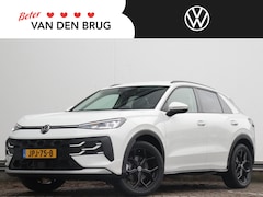 Volkswagen T-Roc - Life First Edition 1.5 eTSI 116pk | Stoelverwarming | Camera | LED | 17 Inch | Apple Carpl