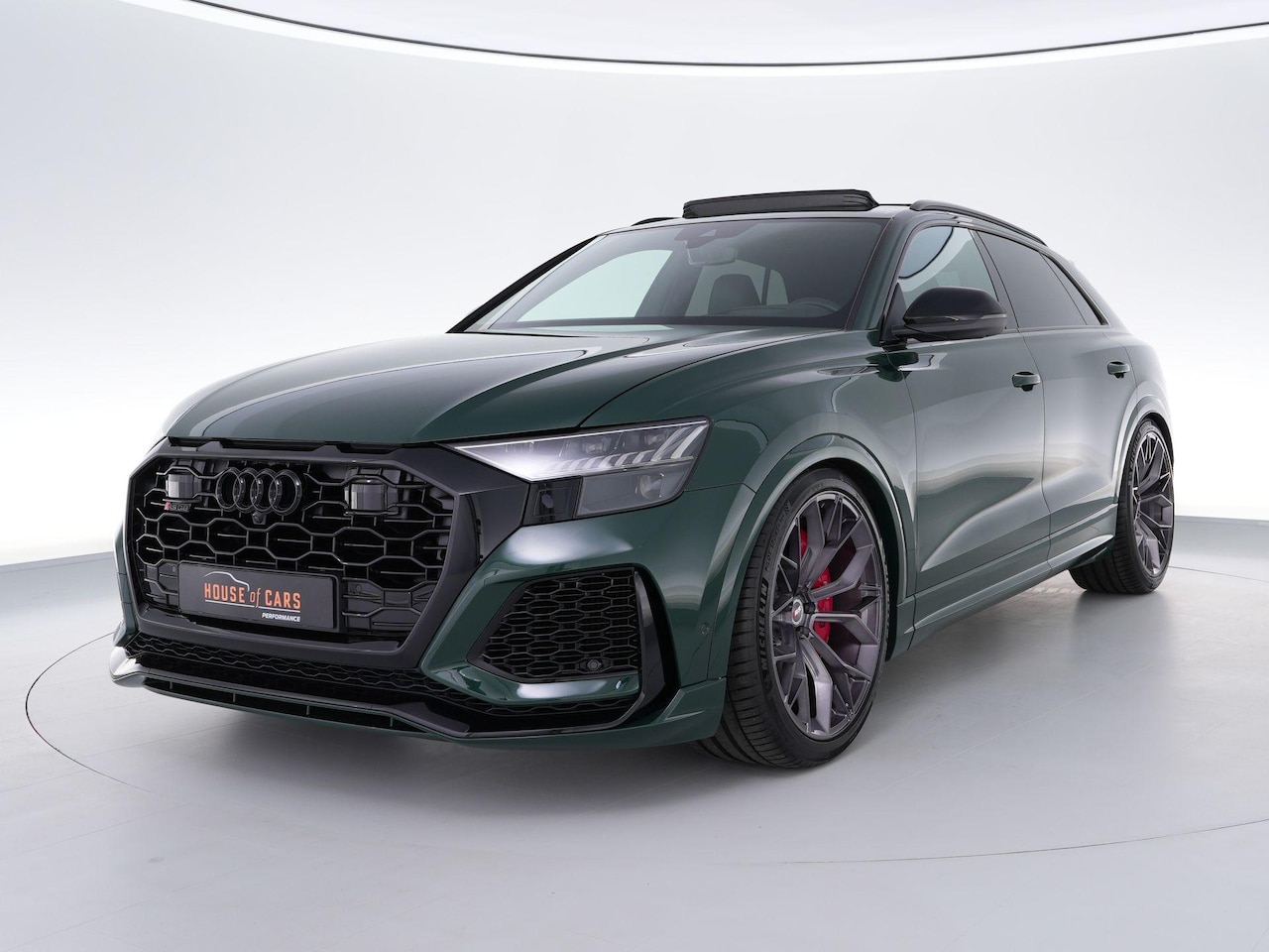 Audi RSQ8 - 4.0 600pk TFSI quattro |Goodwood Green|org. NL|1e eigenaar|panoramadak|B&O|head up|memory| - AutoWereld.nl