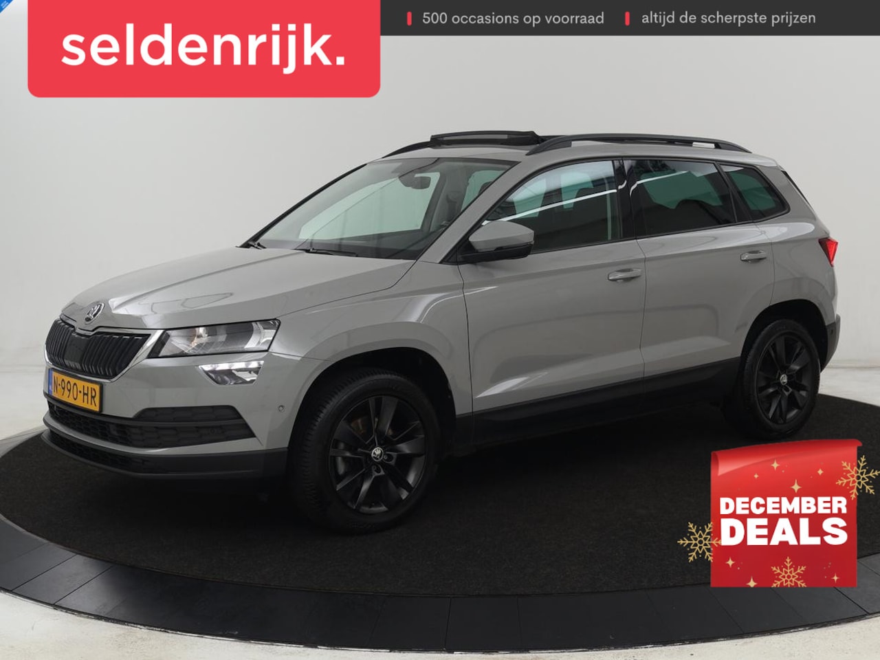 Skoda Karoq - 1.0 TSI Business Edition | Panoramadak | Trekhaak | Carplay | Navigatie | Park Assist | C - AutoWereld.nl