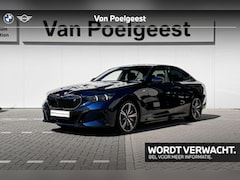 BMW i5 - Sedan eDrive40 M Sport Edition 84 kWh | Selections | M Sport Pro | Trekhaak | H&K | Comfor
