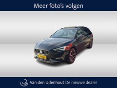SEAT Leon Sportstourer - 1.5 eTSI 150pk FR Launch Edition DSG / Navigatie / Panoramadak / Stoel+Stuurverwarming