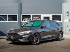 Ford Focus - 1.0 EcoBoost ST Line Business X pakket, full LED in de kleur grijs heeft vele opties en ri