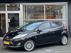 Ford Fiesta - 1.6 Ghia CLIMA / 5DRS / LM VELGEN / ELEKT RAMEN VOOR / STOELVERWARMING