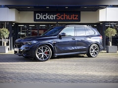 BMW X5 - xDrive45e M Sport | SkyLounge | Carbon | B & W | Nachtzicht