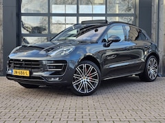 Porsche Macan - 3.6 Turbo | Sport-chrono | Pano | PDLS+ | Trekhaak | Luchtvering | Leder | Stoelverwarming