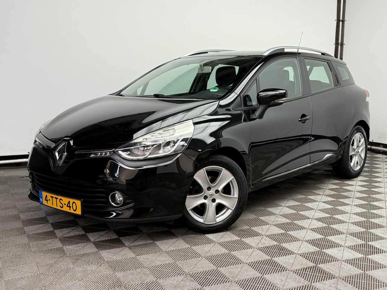 Renault Clio Estate - 0.9 TCe Expression Navi Airco LM16" 1e Eigenaar - AutoWereld.nl