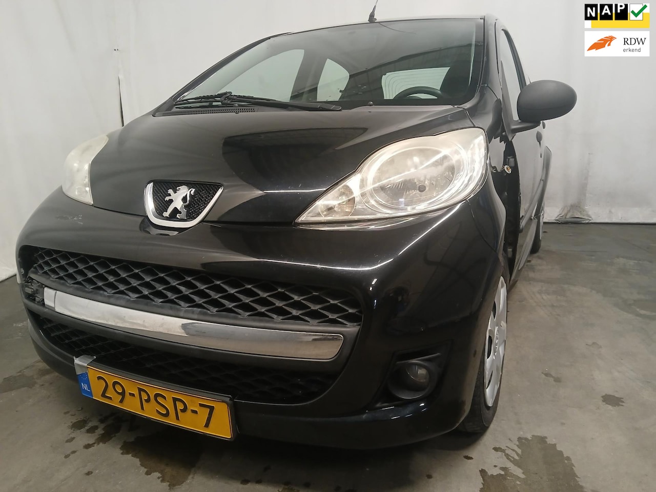 Peugeot 107 - 1.0-12V Accent - Schade - AutoWereld.nl