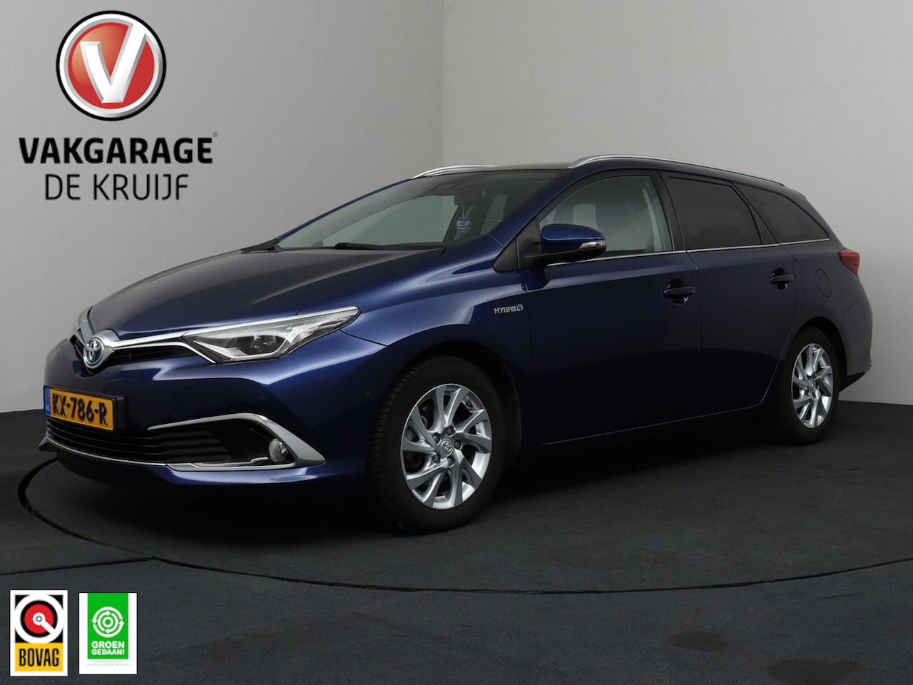 Toyota Auris Touring Sports - 1.8 Hybrid Business Pro | Pano | Camera | Navigatie! - AutoWereld.nl