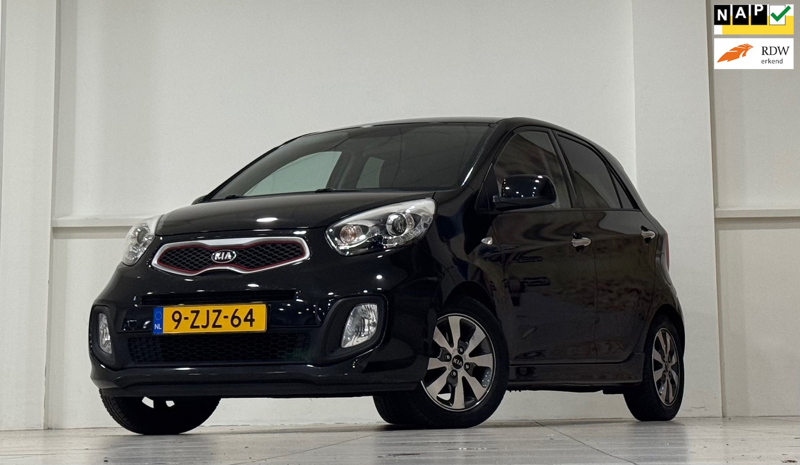 Kia Picanto - 1.0 CVVT X-treme lerenbekleding 1e Eigenaar 100% Dealeer onderhouden - AutoWereld.nl