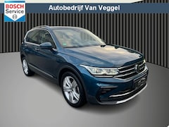 Volkswagen Tiguan - 1.4 TSI eHybrid virtual cockpit, pano, trekhaak, 360 camera