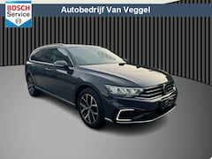 Volkswagen Passat Variant - 1.4 TSI PHEV GTE Business virtual cockpit, pano, navi, stoelverw