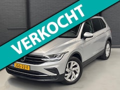 Volkswagen Tiguan - 1.5 TSI Life automaat - camera - stoelverwarming - trekhaak
