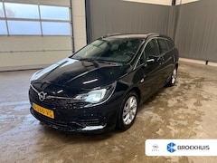 Opel Astra Sports Tourer - 1.2 Business Elegance 130PK | 100% onderhouden | Trekhaak | Achteruitrijcamera | Apple Car
