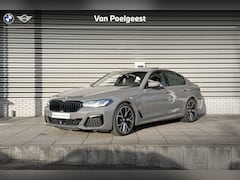 BMW 5-serie - Sedan 545e xDrive High Executive / M Sportpakket / CoPilot Pack / Stoelventilatie / Schuif