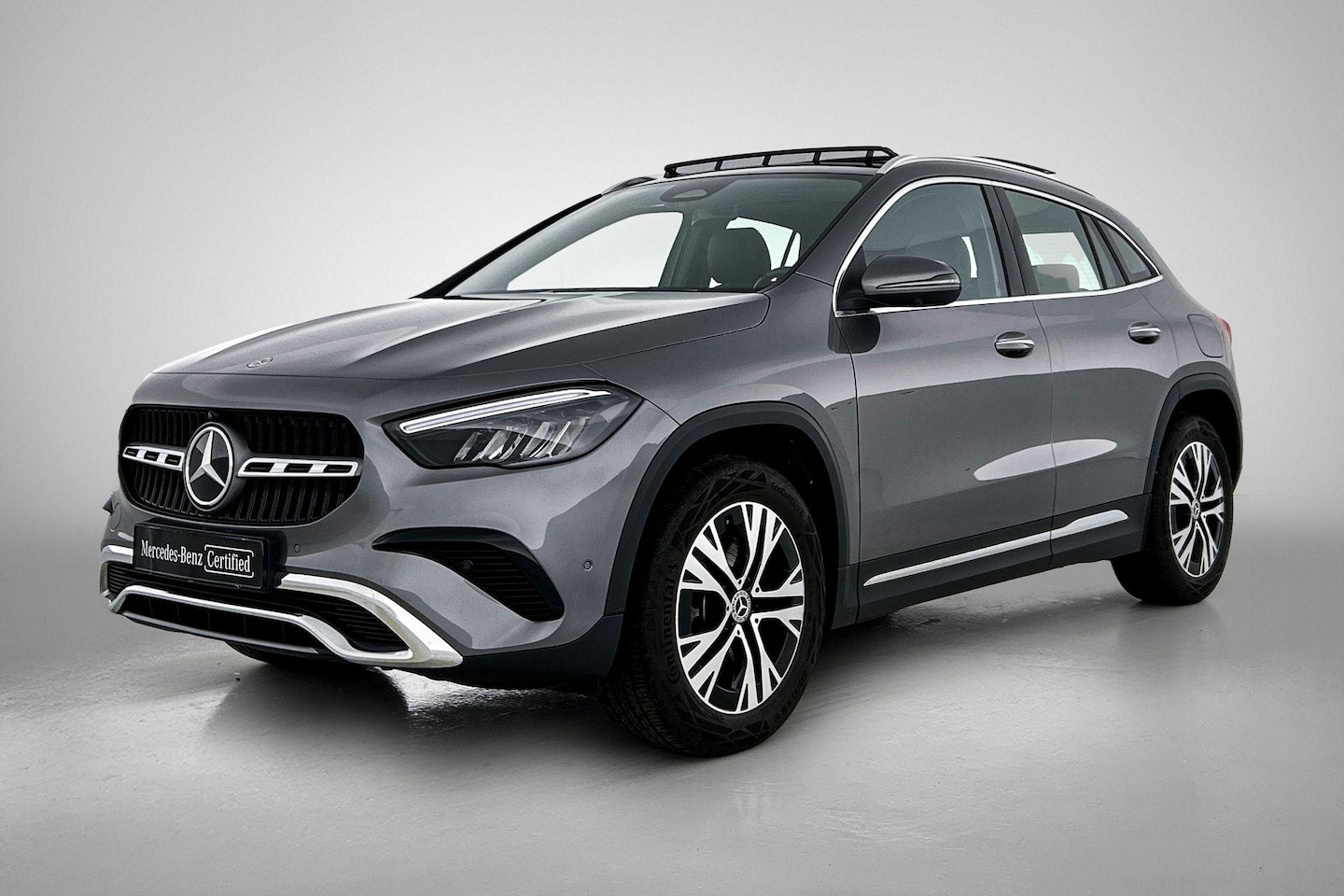 Mercedes-Benz GLA-Klasse - GLA 250e Automaat Luxury Line | Advanced Plus Pakket | Winterpakket | Panoramadak | 360° C - AutoWereld.nl