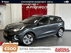 Kia e-Niro - DynamicLine 64 kWh Stoel/Stuurverwarming , Parkeersensoren achter , Keyless entry- & start