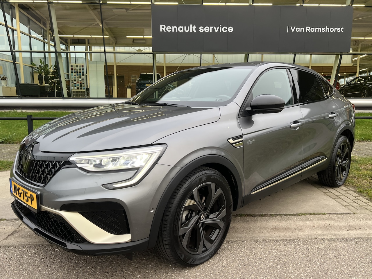 Renault Arkana - 1.6 E-Tech hybrid 145PK E-Tech engineered / Dealer onderhouden / Adaptive Cruise / Elek. s - AutoWereld.nl
