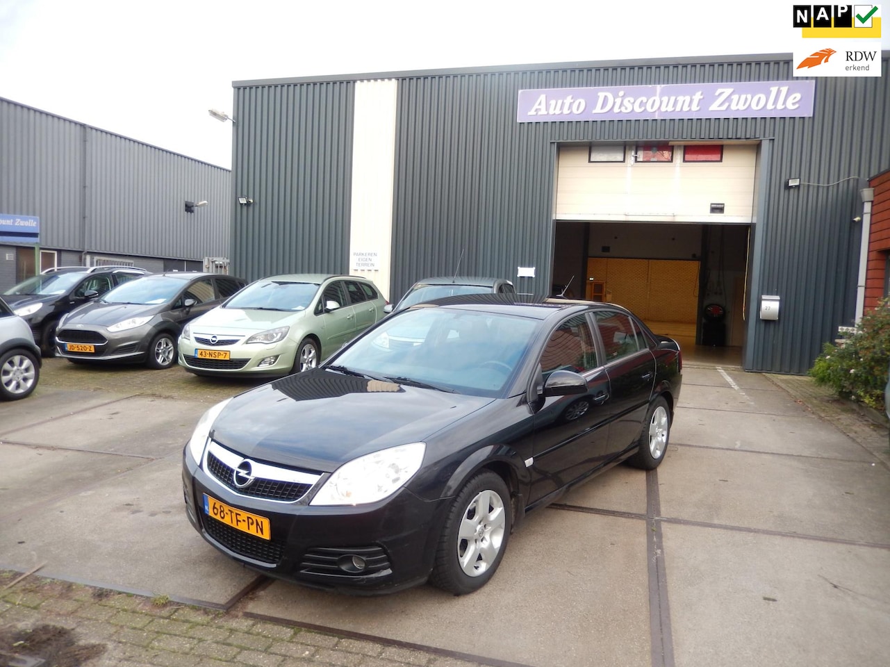Opel Vectra - 2.2-16V Business 2.2-16V Business - AutoWereld.nl