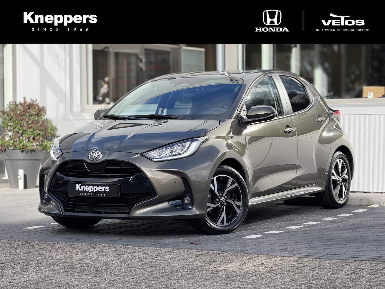 Toyota Yaris - 1.5 Hybrid 115 Style Parkeersensoren V+A, Apple/Android, Cruise control, Keyless , All-in - AutoWereld.nl