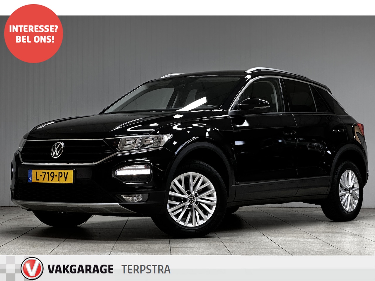 Volkswagen T-Roc - 1.5 TSI Style Business /AUTOMAAT! /Trekhaak /Camera /Apple + Android /DAB+! /Lane Assist / - AutoWereld.nl