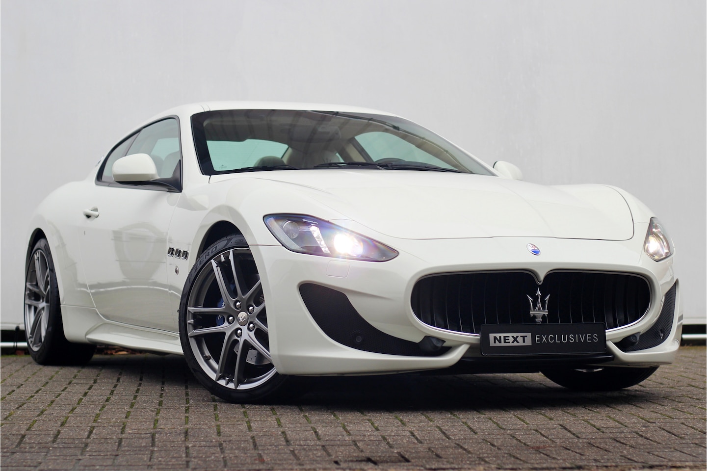 Maserati GranTurismo - 4.7 Sport | BTW | Carplay | Camera | Memory - AutoWereld.nl