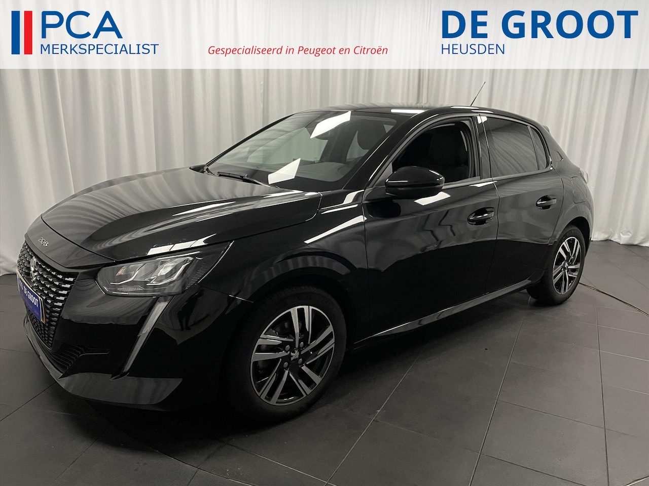 Peugeot 208 - Allure 100pk Navi+Carplay | Half leder | Parkeerhulp - AutoWereld.nl