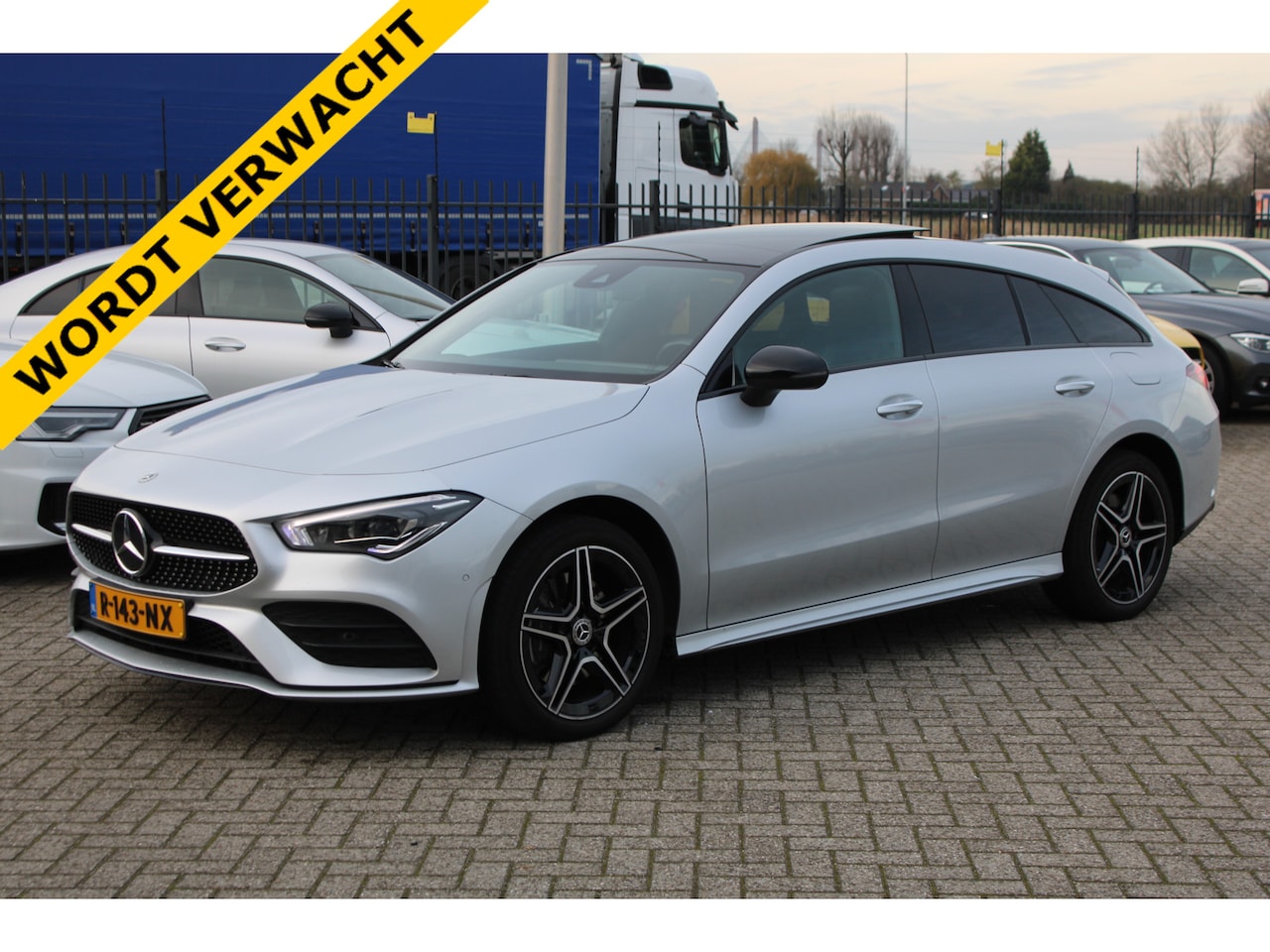 Mercedes-Benz CLA-klasse Shooting Brake - 250e AUT8 AMG Limited NIGHT PAKKET PANORAMADAK CARPLAY SFEER KEY-LESS GO - AutoWereld.nl