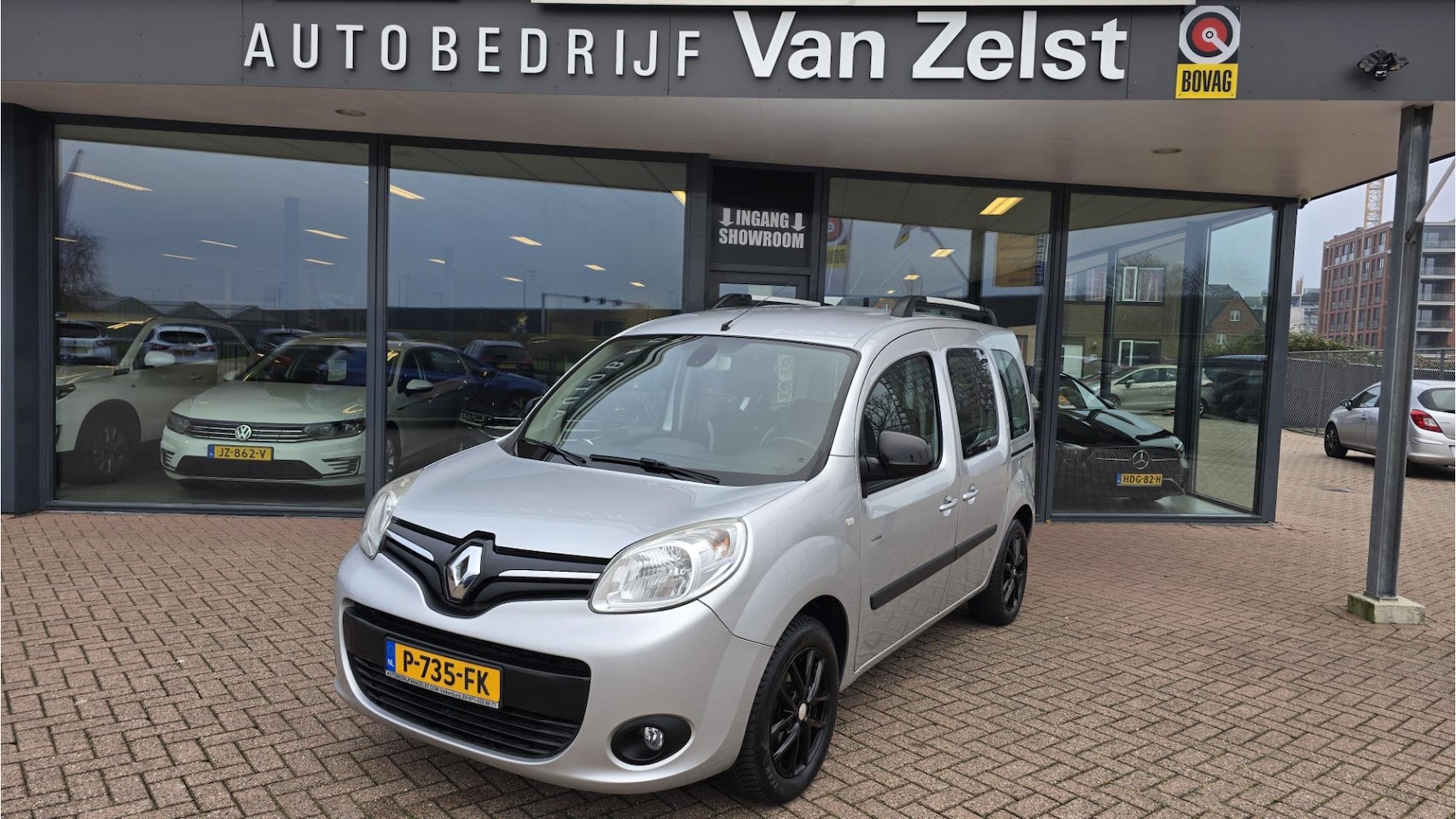 Renault Kangoo Family - 1.2 TCe Limited Start&Stop *Cruise control* airco automatisch * 2 x Schuifdeuren + 2 x Ach - AutoWereld.nl