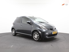 Toyota Aygo - 1.0-12V + | Airco | Sportvelgen | Lederen bekleding | Sportief | Elektrische ramen