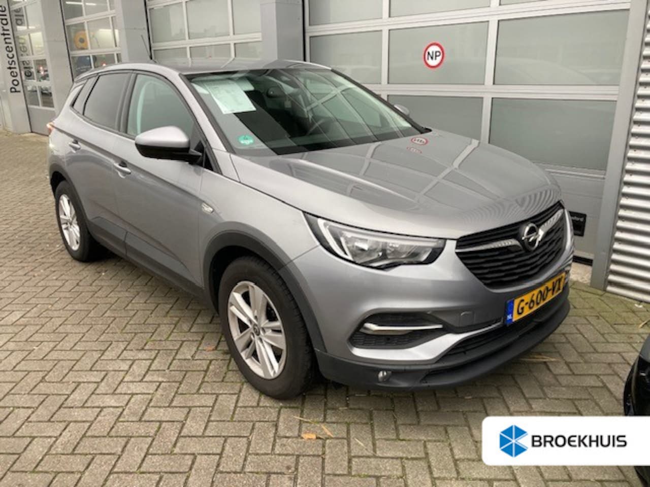 Opel Grandland X - 1.2 Turbo Innovation 130pk/Automaat | Trekhaak | Navigatie via app connect | Cruise contro - AutoWereld.nl