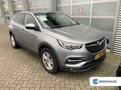 Opel Grandland X - 1.2 Turbo Innovation 130pk/Automaat | Trekhaak | Navigatie via app connect | Cruise contro