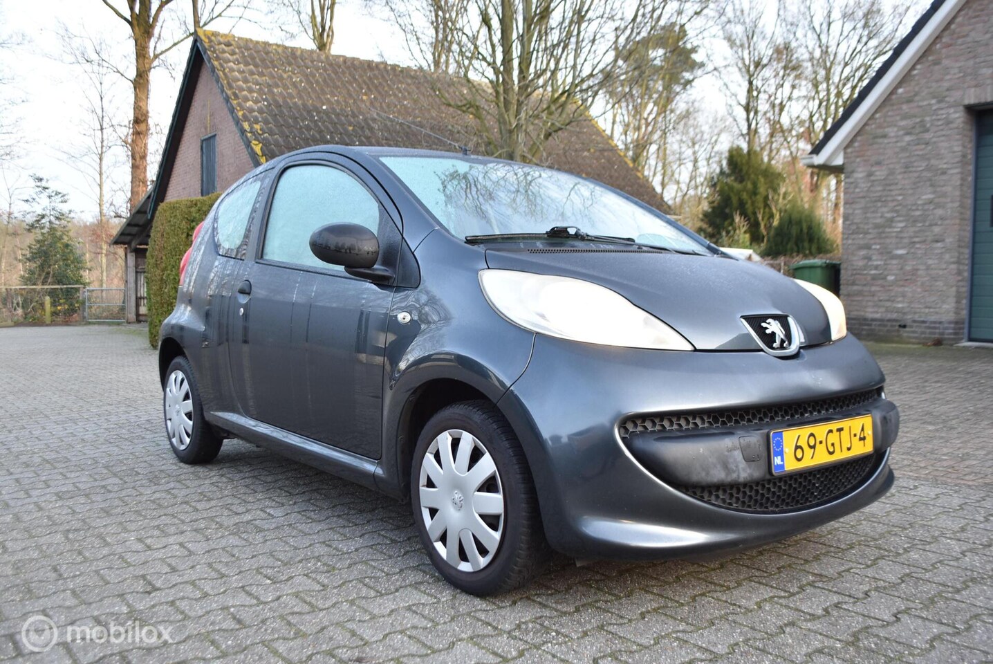 Peugeot 107 - 1.0-12V XR 1.0-12V XR - AutoWereld.nl