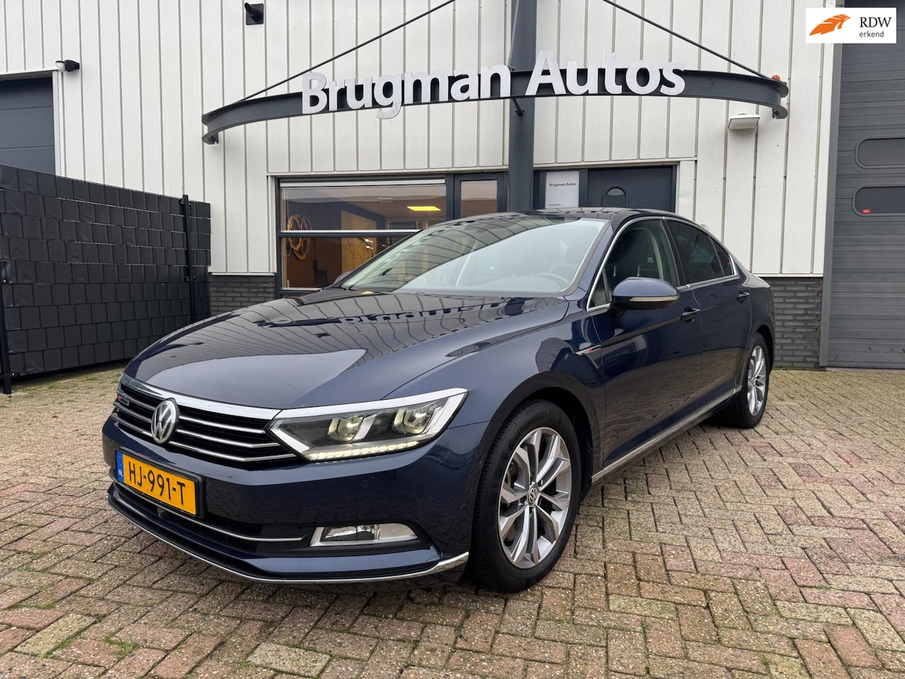 Volkswagen Passat - 2.0 BiTDI 4Motion Highline - AutoWereld.nl