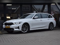 BMW 3-serie Touring - 318i High Executive Sport Line | TREKHAAK | APPLE CARPLAY | NAP | DEALER ONDERHOUDEN | AND