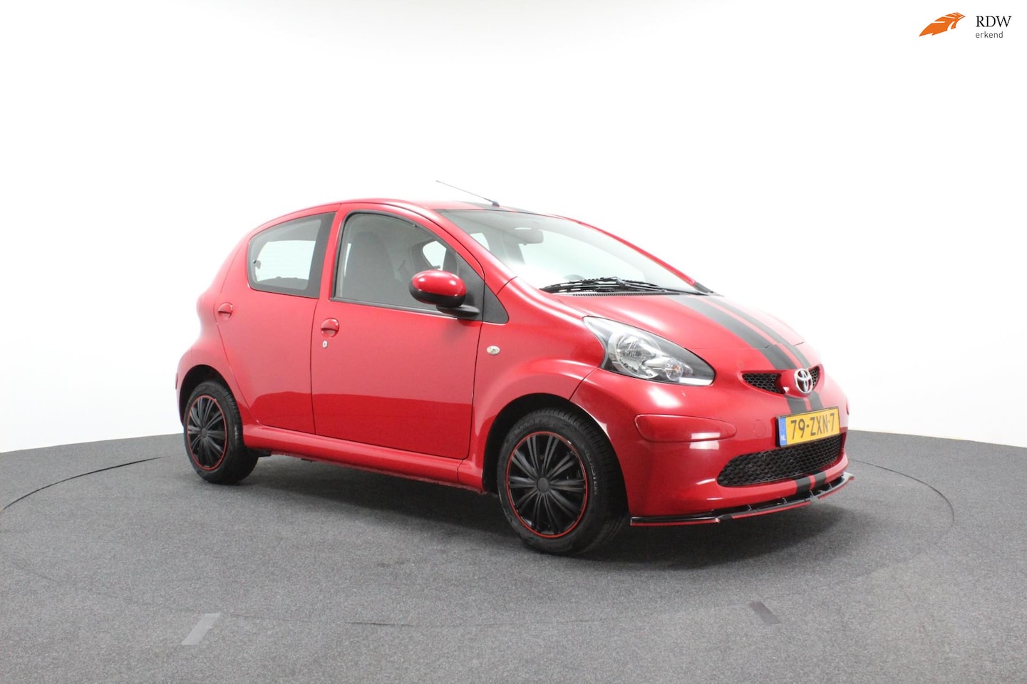 Toyota Aygo - 1.0-12V + | Airco | Elektrische ramen | Stuurbekrachtiging | APK 12-2026 - AutoWereld.nl