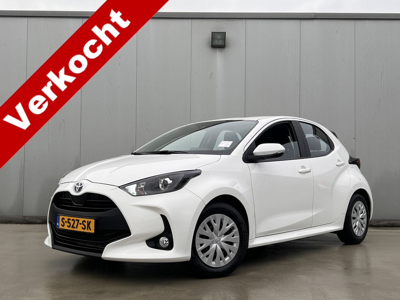 Toyota Yaris - 1.5 Hybrid Active | All weather banden | - AutoWereld.nl
