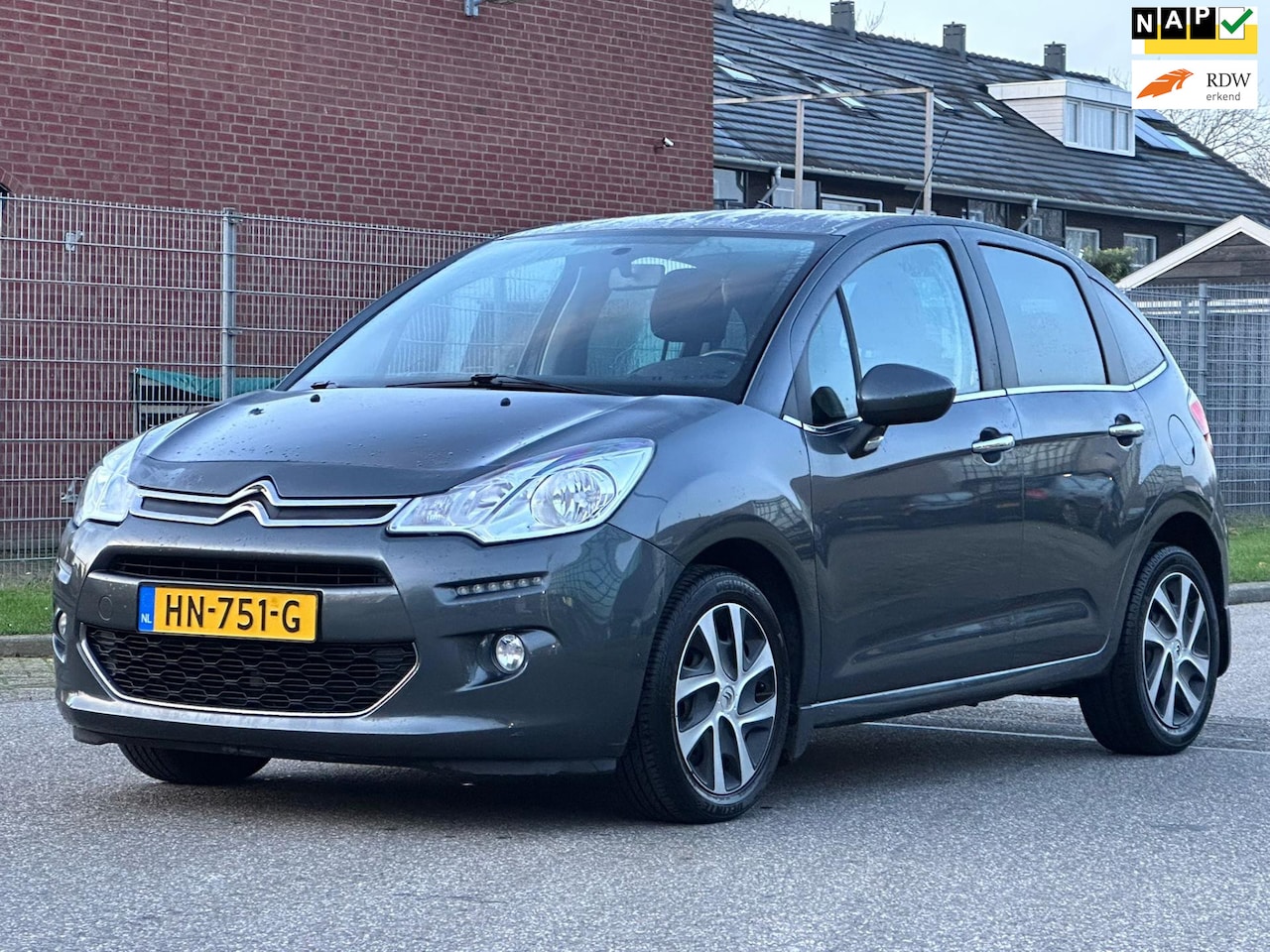 Citroën C3 - 1.2 PureTech Feel Edition Automaat*Navigatie*Cruise*Clima*NAP*Parkeersensoren*Dealer onder - AutoWereld.nl