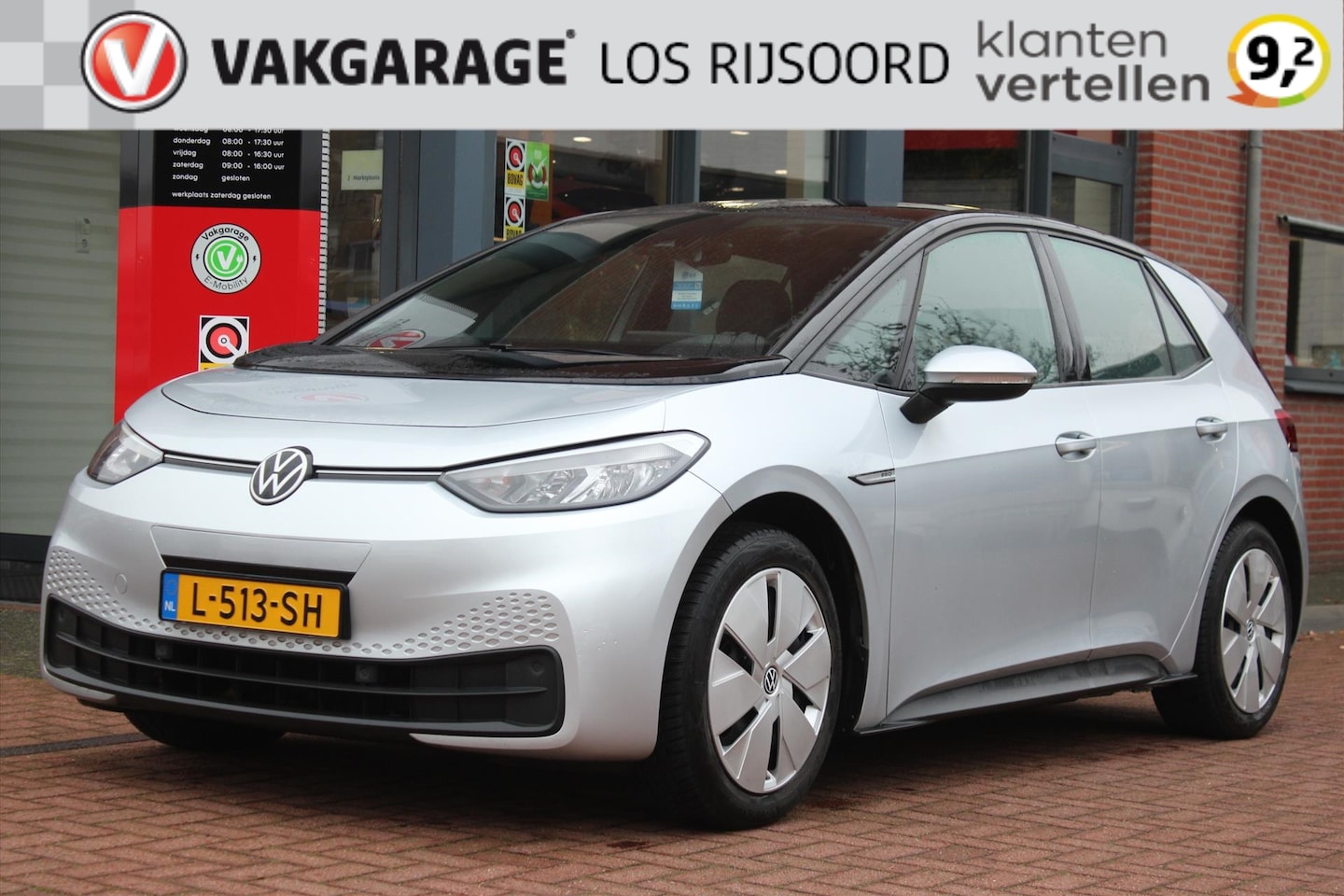 Volkswagen ID.3 - 58kWh *Life* | Fase | Carplay | Adaptive Cruise & Climate Control | Stoelverwarming | PDC - AutoWereld.nl