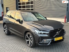 Volvo XC60 - 2.0 T6 Plug-in hybrid AWD Ultra Black Edition 360 camera, Harman Kardon